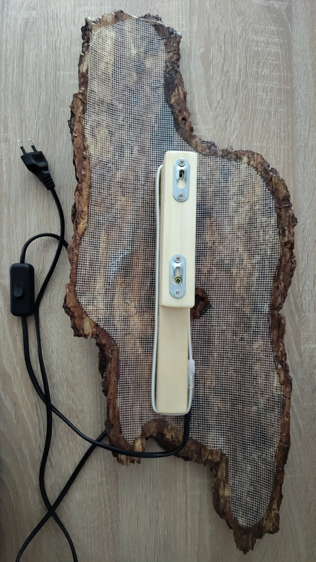 WALL LAMP – HOLLOW COLLECTION 001