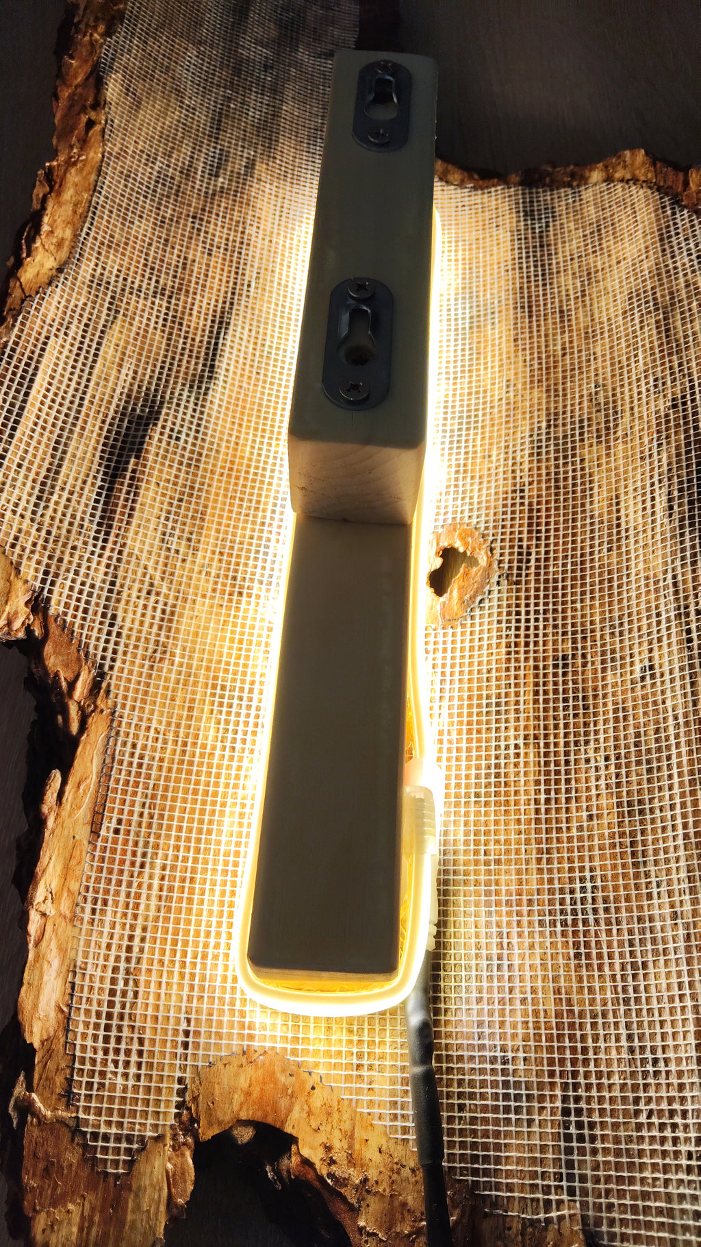 WALL LAMP – HOLLOW COLLECTION 001