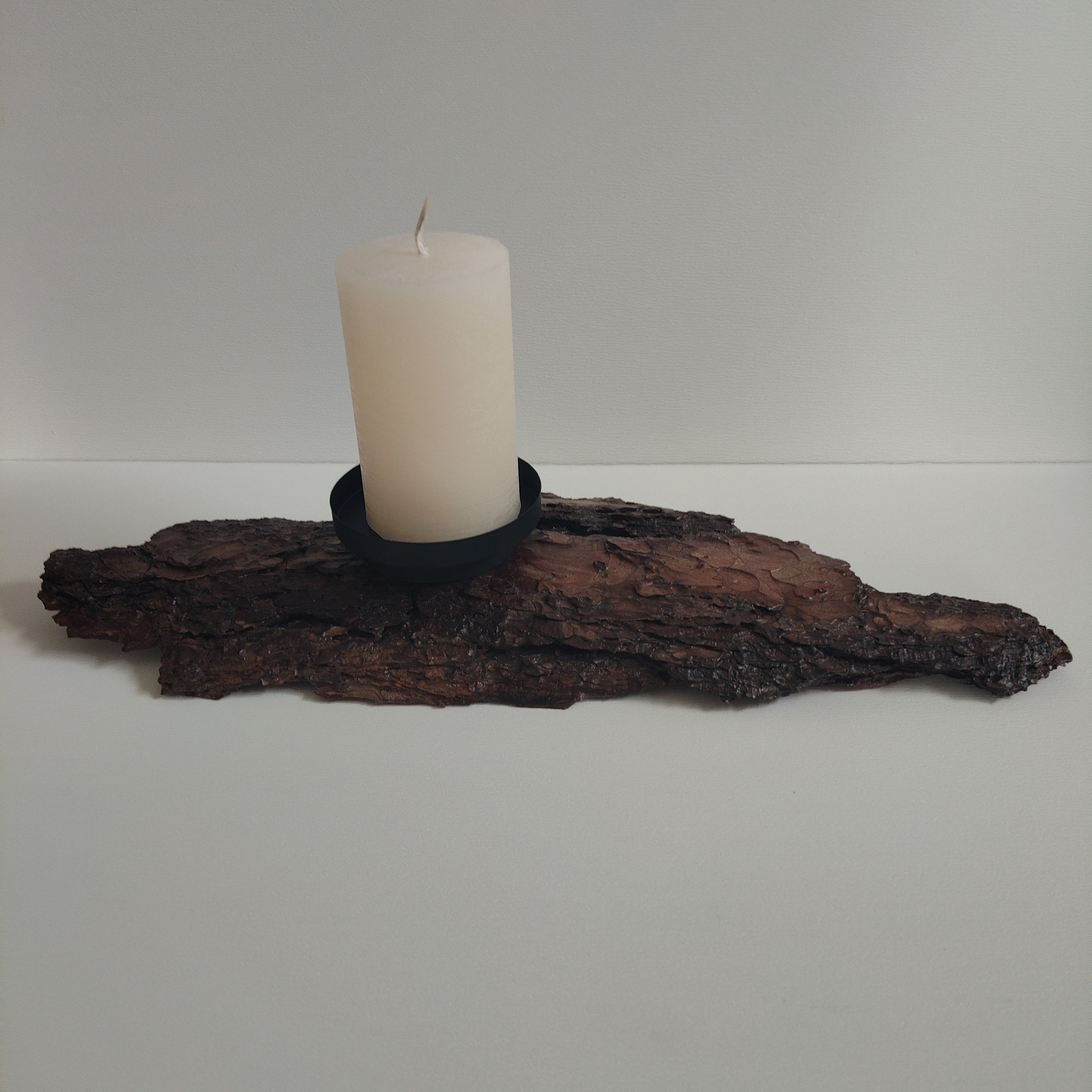 SINGLE PILLAR CANDLE HOLDER | AURA COLLECTION 001