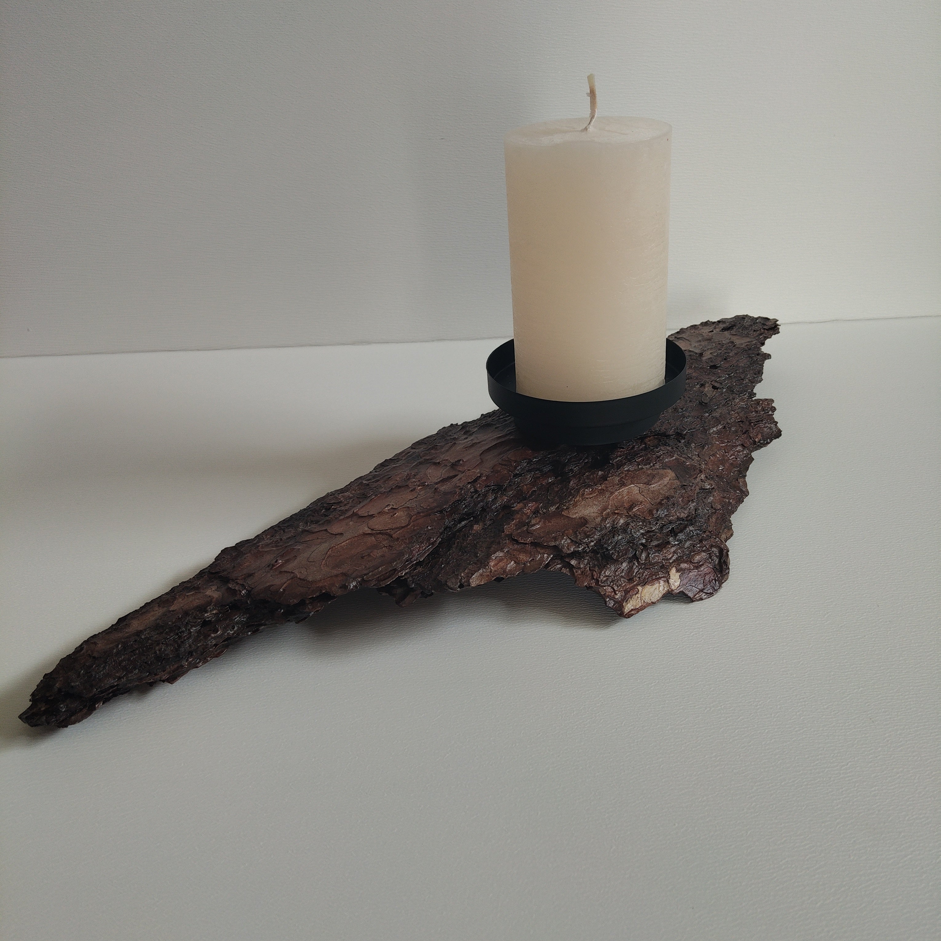 SINGLE PILLAR CANDLE HOLDER | AURA COLLECTION 001