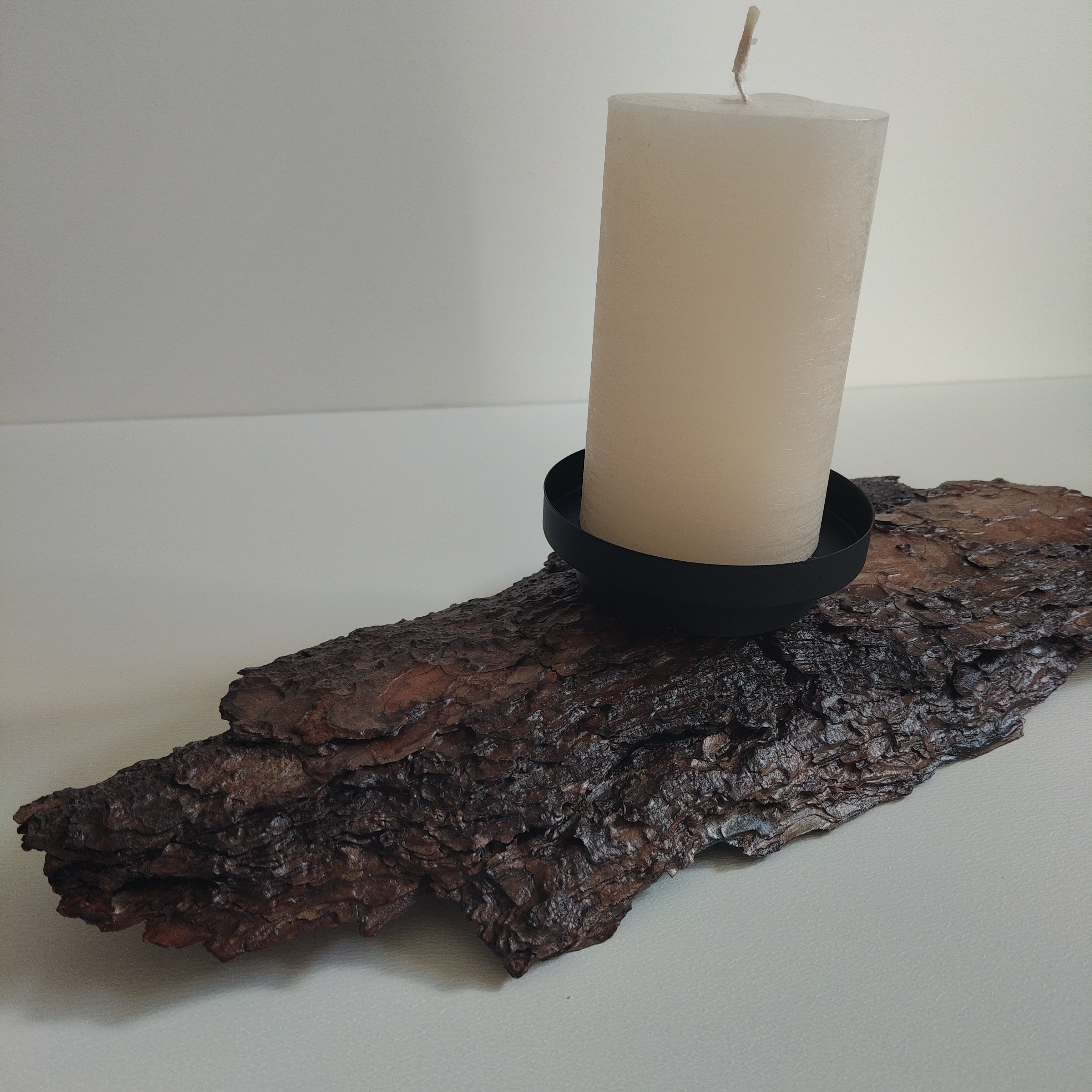 SINGLE PILLAR CANDLE HOLDER | AURA COLLECTION 001