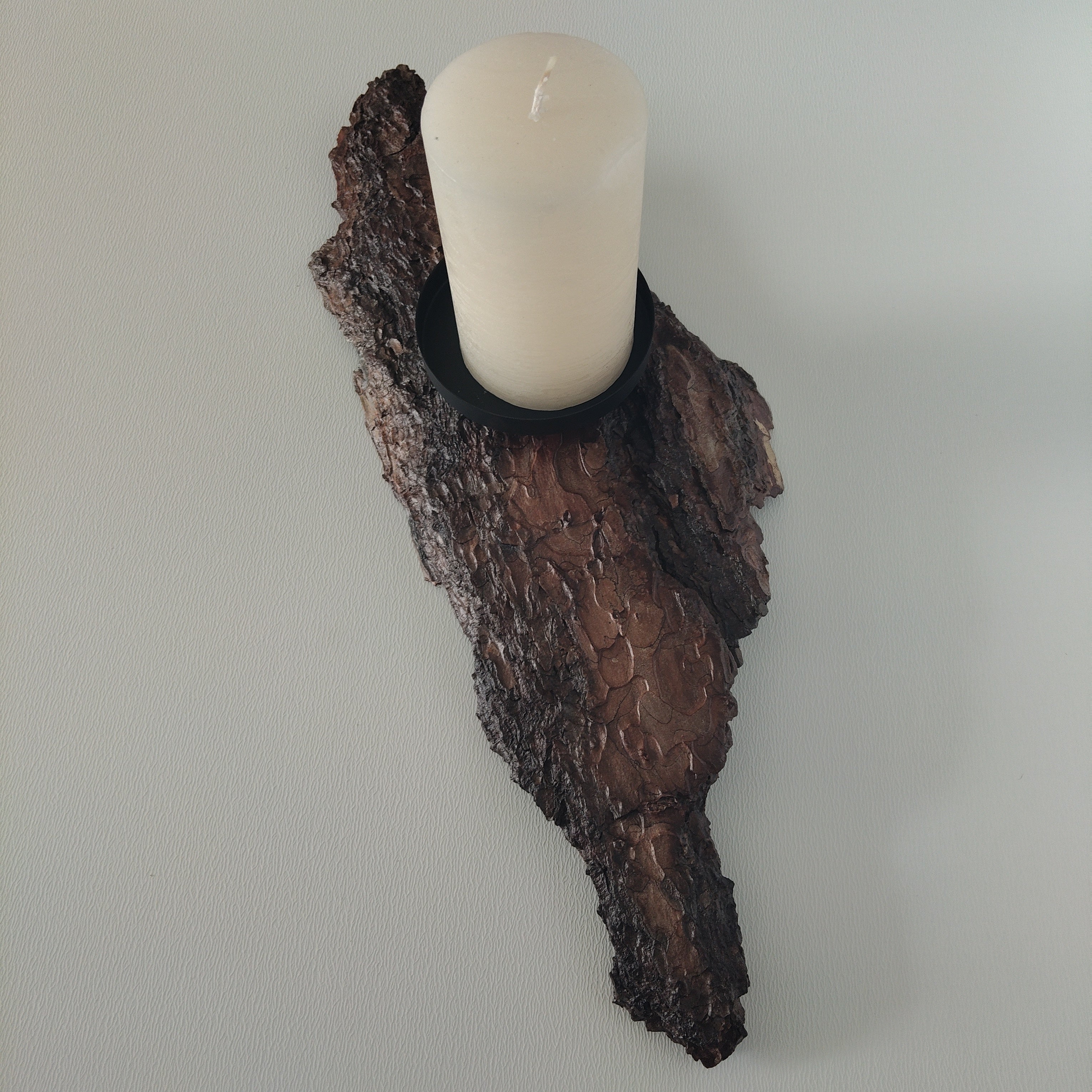 SINGLE PILLAR CANDLE HOLDER | AURA COLLECTION 001