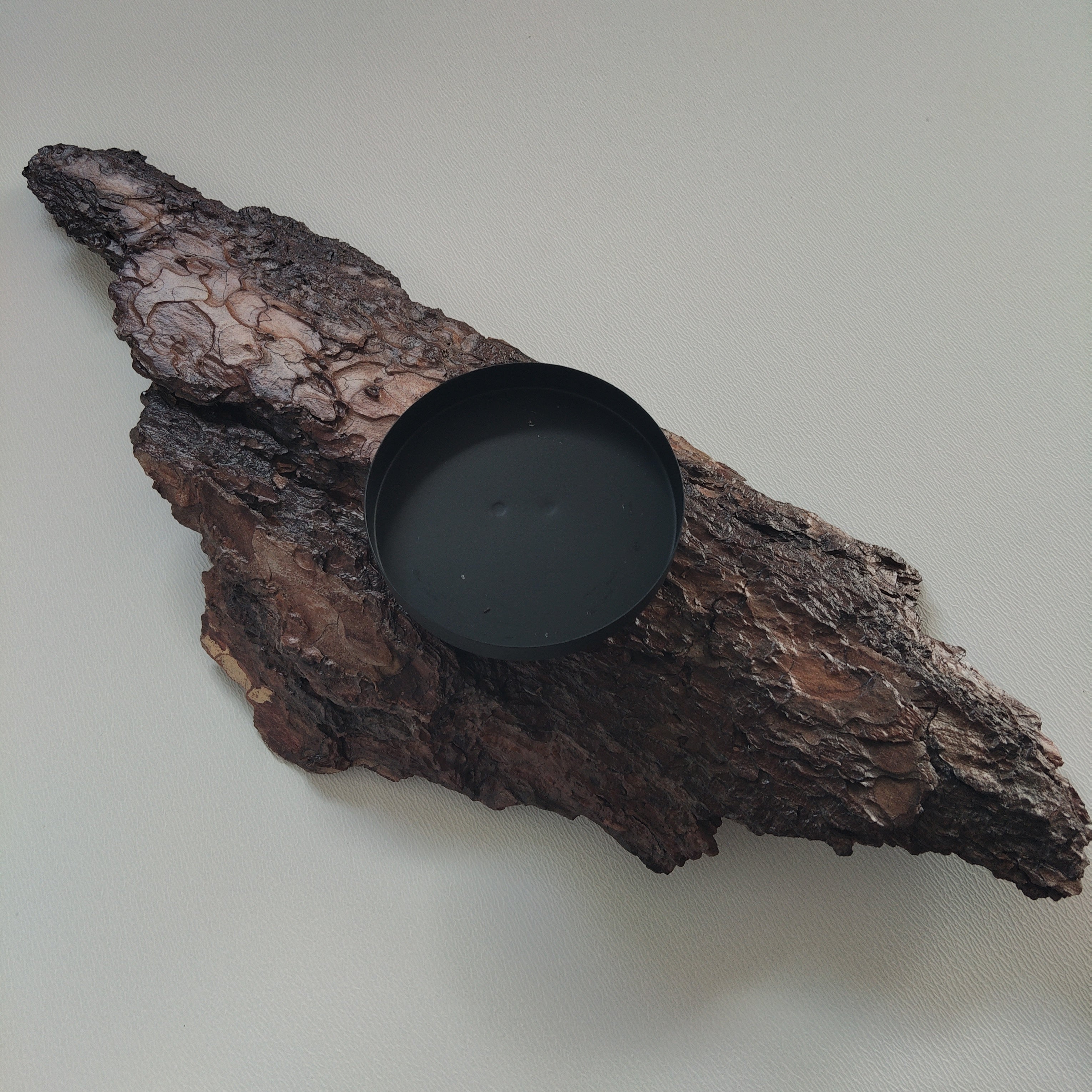 SINGLE PILLAR CANDLE HOLDER | AURA COLLECTION 001