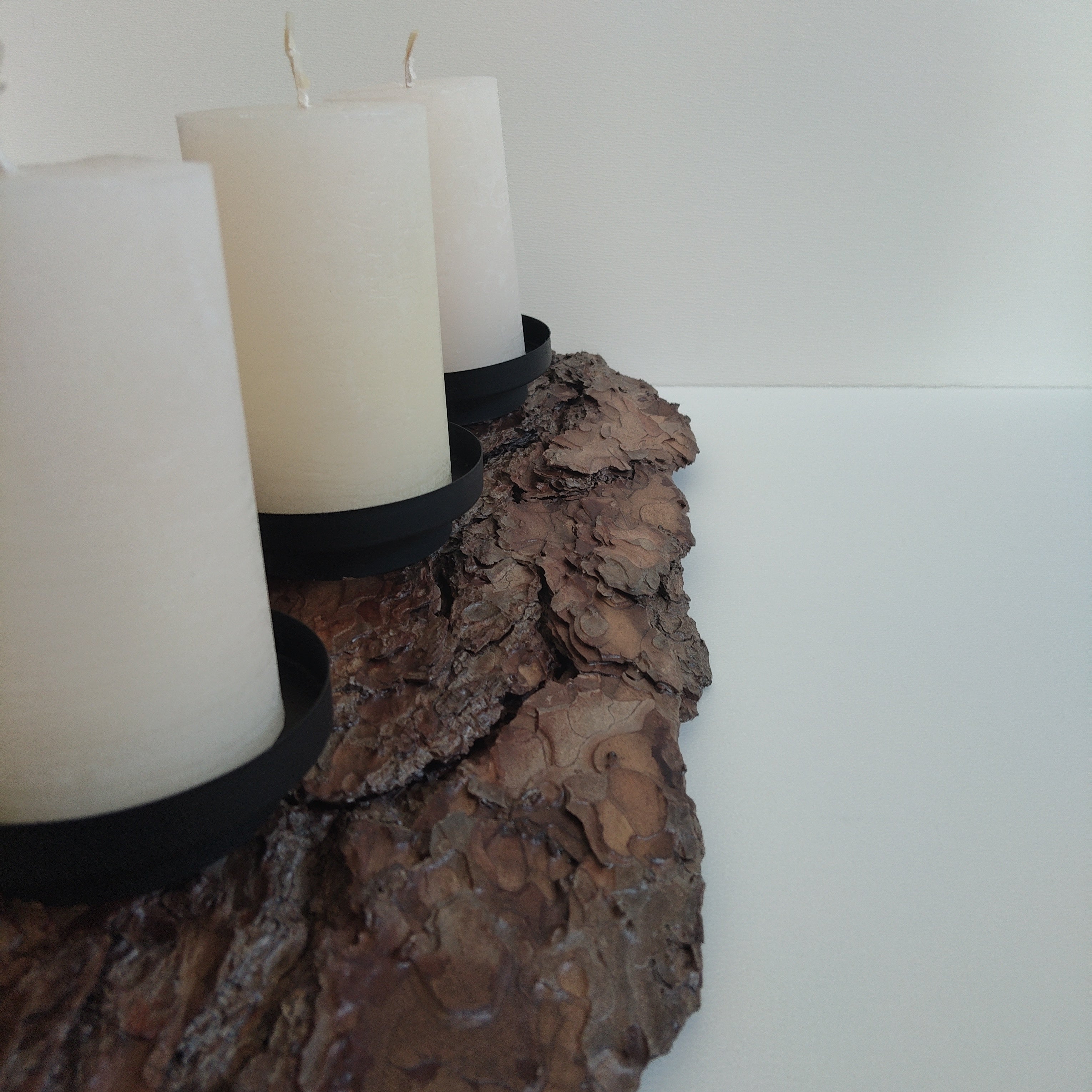 TRIPLE PILLAR CANDLE HOLDER | AURA COLLECTION 002